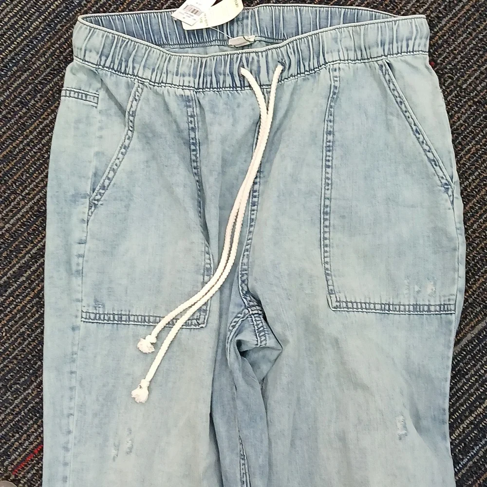 Nwt Aeropostale Highrise Wide Leg Cargo Jeans Medium